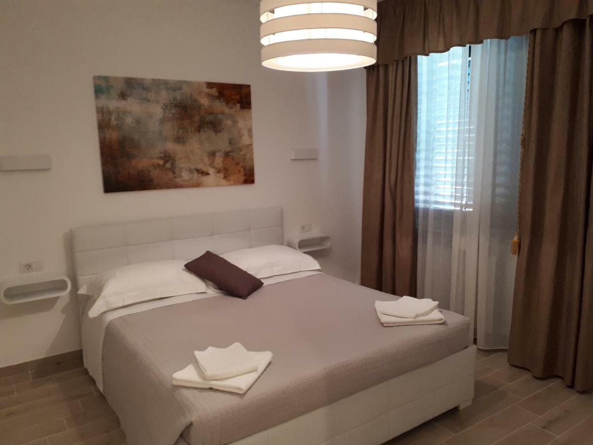 Villa Zoe Porec Exterior photo